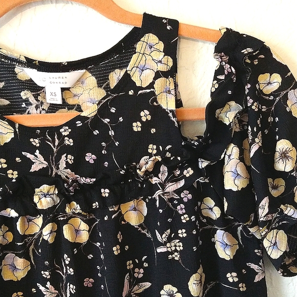 🌼LC Lauren Conrad Top size XS - Picture 4 of 6